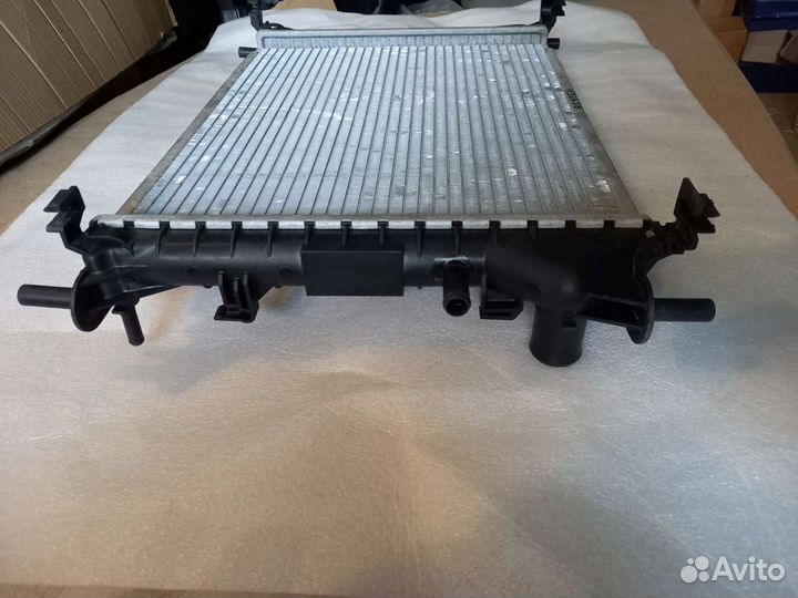 Радиатор охлаждения ford focus 1