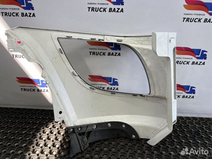 1798455 Облицовка фары левой Daf XF106
