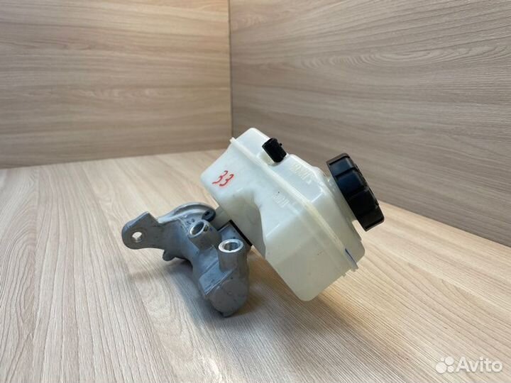 Главный тормозной цилиндр Renault Sandero Stepway