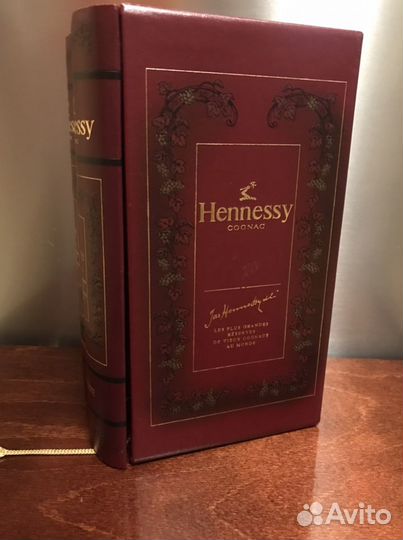 Коробка из под коньяка Hennessy библиотека