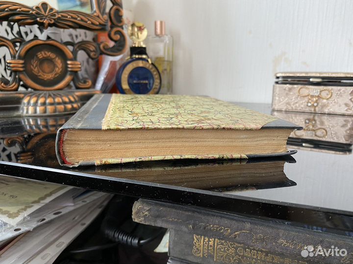 Старинная книга 1900г. Сатирики и Юмористы