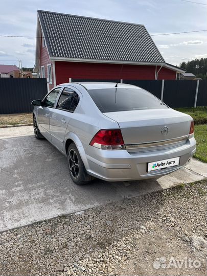 Opel Astra 1.6 МТ, 2008, 296 000 км