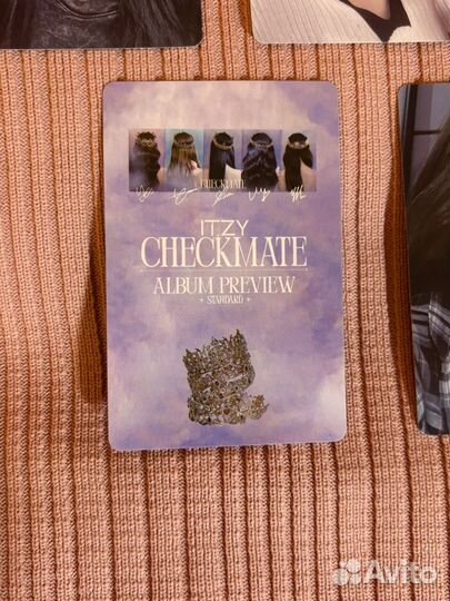 К-поп карточки itzy юна