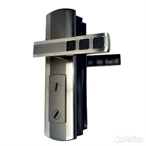 Дверные ручки на планке