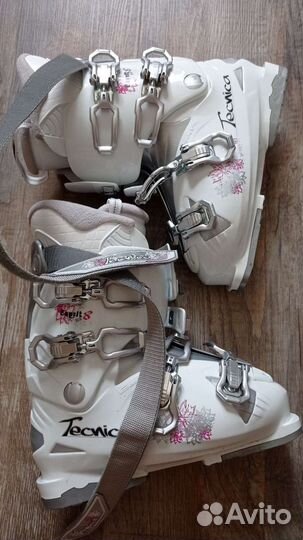 Горнолыжные ботинки