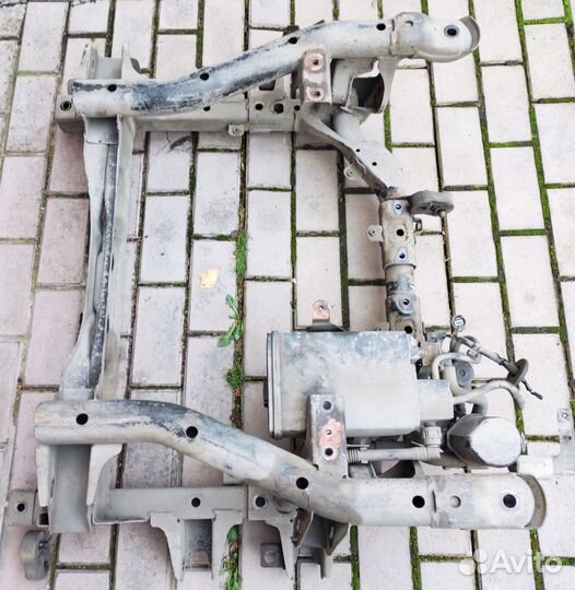 Балка подрамник с Адсорбером евап Honda S2000