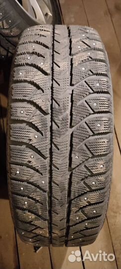 Bridgestone Ice Cruiser 7000 225/60 R17 103T