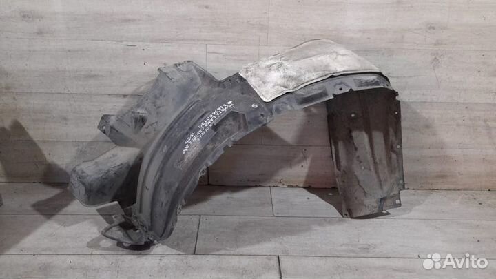 Подкрылок передний левый Toyota Land Cruiser 200 С