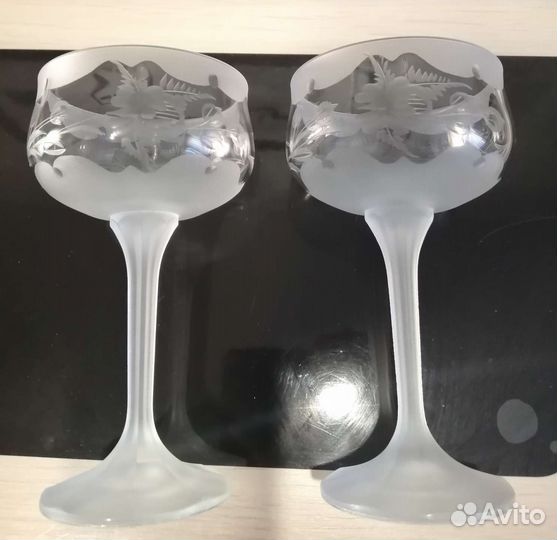 Вазочка на ножке