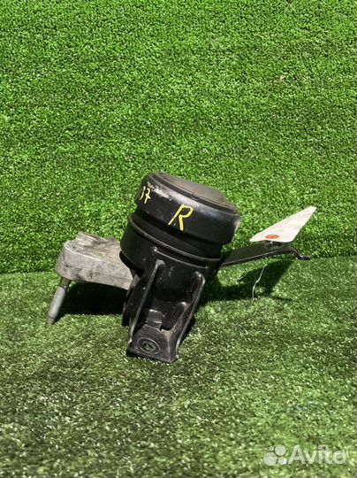 Опора,подушка двигателя toyota vitz, belta KSP90