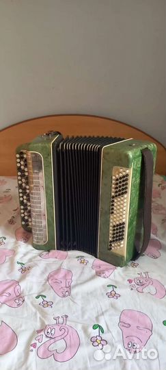 Баян