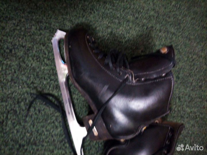 Коньки фигурные