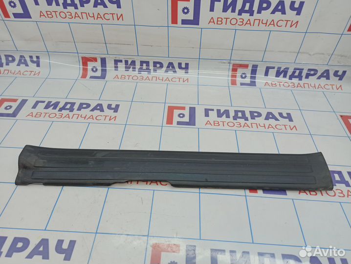 Накладка порога переднего левого внутренняя Toyota