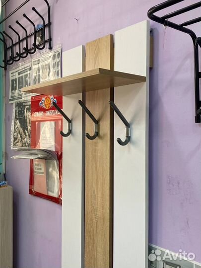 Вешалка 