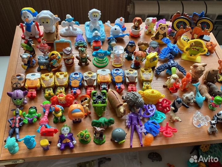 Машинки и разные животные из киндер сюрприза