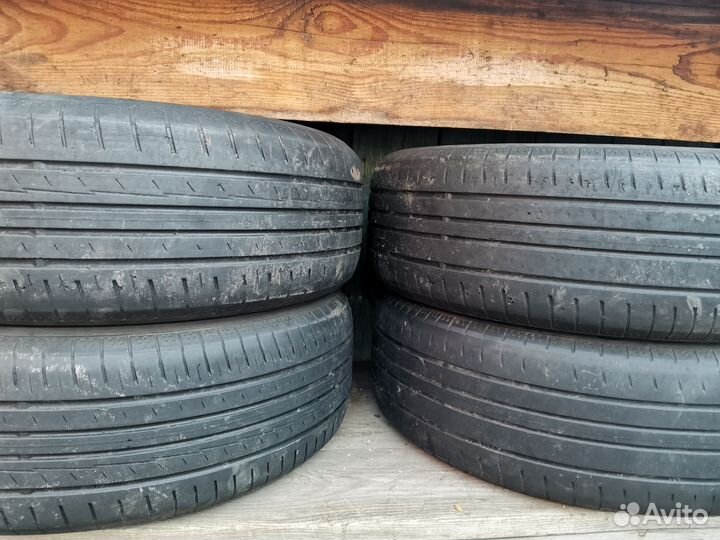 Yokohama BluEarth E50 215/65 R17 99V