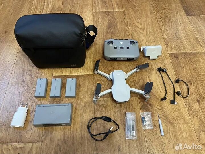 Квадрокоптер DJI Mavic Mini 2 Fly More Combo
