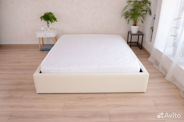 Кровать 140х200 с матрасом