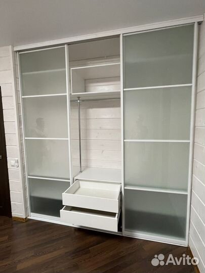 Шкафчик для ванной