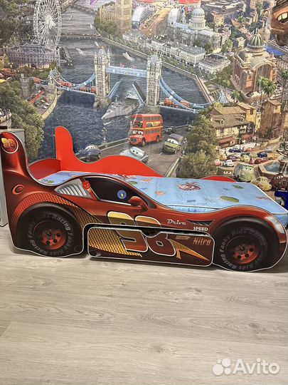 Детская кровать машинка с матрасом