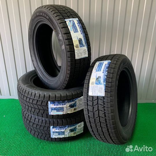 Sailun Ice Blazer Arctic SUV 235/55 R18