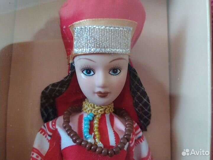 Кукла фарфоровая коллекционная