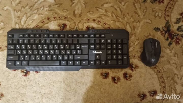 Беспроводная клавиатура и мышь