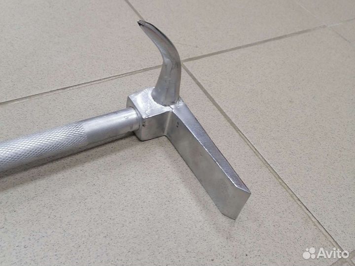 Универсальный инструмент 