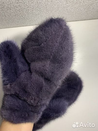 Варежки норковые новые