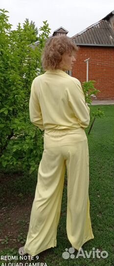 Костюм брючный женский на лето 46-48р