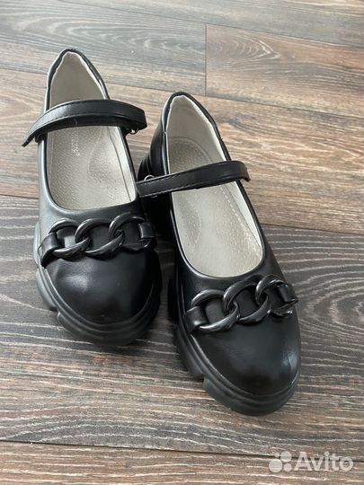 Туфли для девочки 35