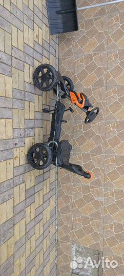 Педальный велосипед