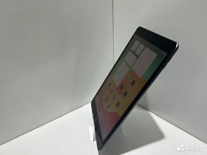 Планшет без SIM-карты Apple iPad 9 10,2 Wi-Fi 3/64