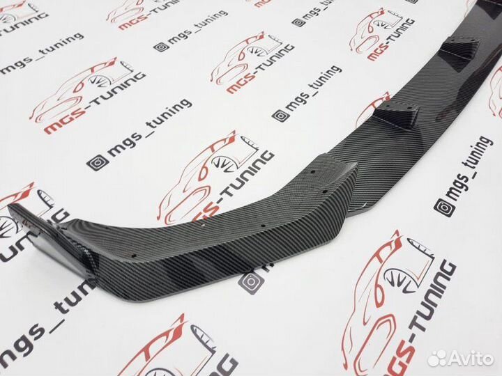 Губа переднего бампера BMW X7 G07 Под карбон