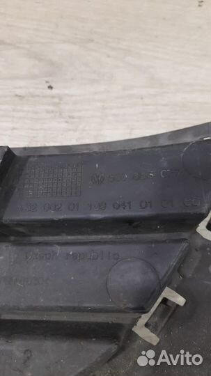 Решетка бампера передняя Volkswagen Golf 7 С 2012