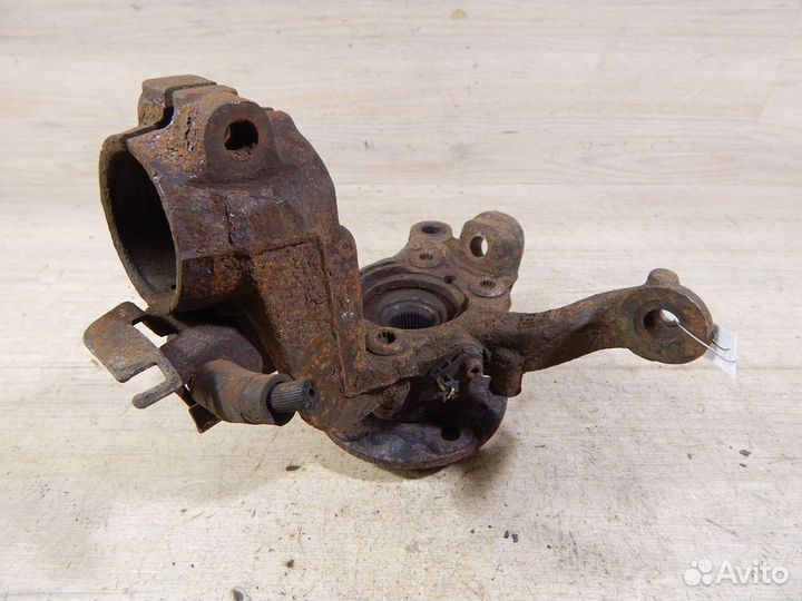 Кулак поворотный передний левый Vw Touran 1