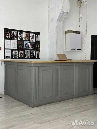 Стойка администратора