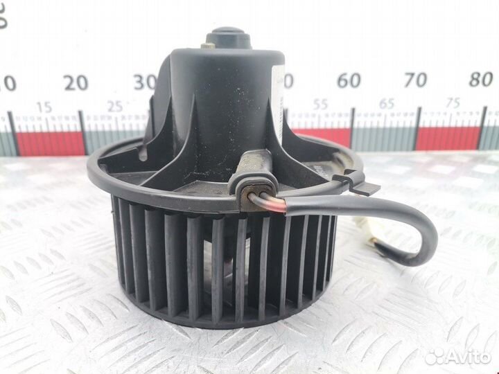 Моторчик печки для Volkswagen Transporter (T4)