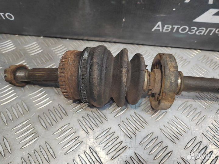 Правый привод Nissan Micra K11E 1.0 CG10 2002