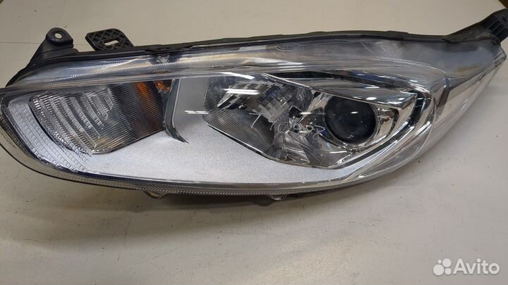 Фара (передняя) Ford Fiesta, 2013