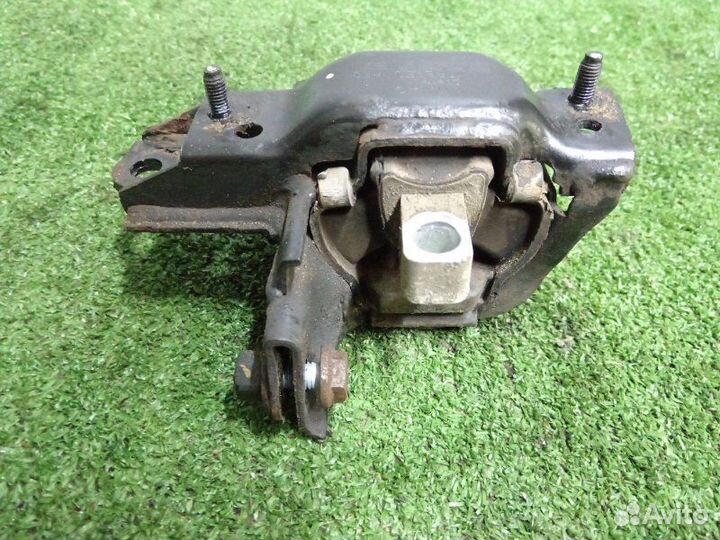 Опора двигателя левая Audi A1 8X1 caxb 47536 2012