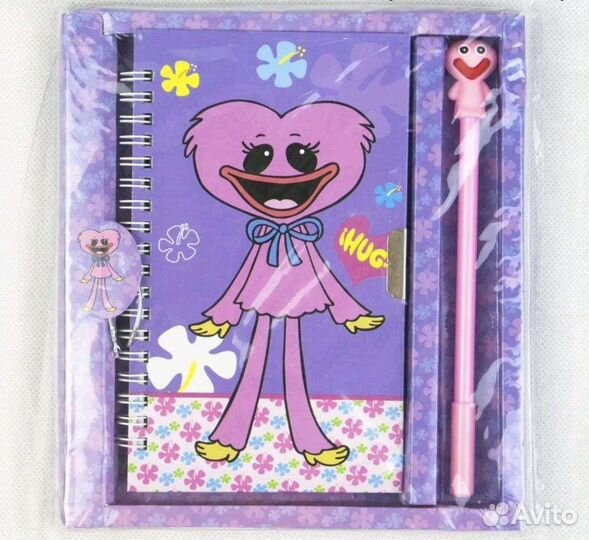 Блокнот с ручкой