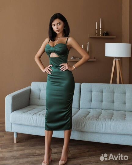 Вечернее платье миди