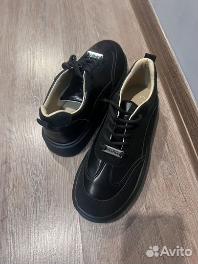 Ботинки женские