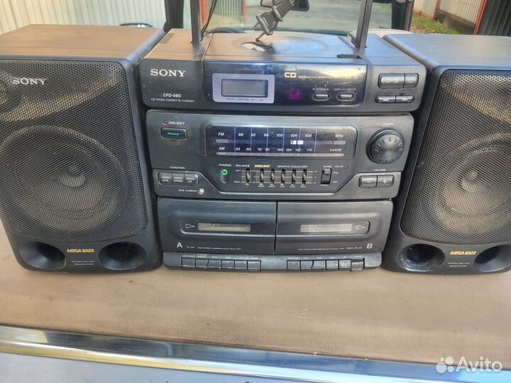 Музыкальный центр Sony CFD - 560 120v CD Tape
