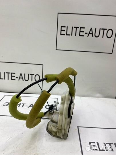 Замок двери задний левый Mazda 6 GJ 2014