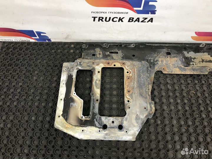 Передняя панель кабины Volvo FH