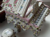 Сувениры ретро пианино и рояль