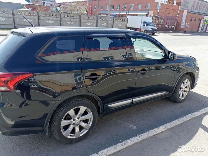 Mitsubishi Outlander 2.0 CVT, 2015, 150 000 км