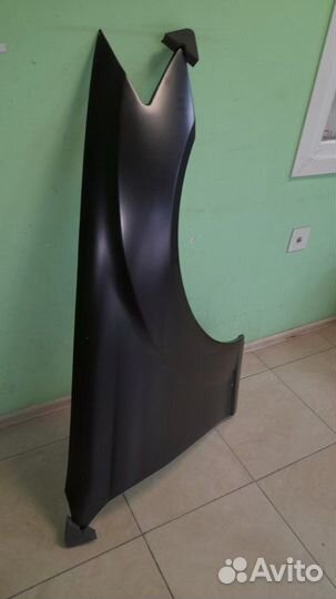 Крыло правое переднее правое Mercedes S-Class W221